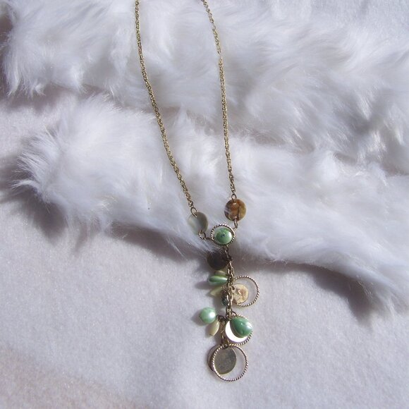Jewelry - Green Stones & Circles Necklace